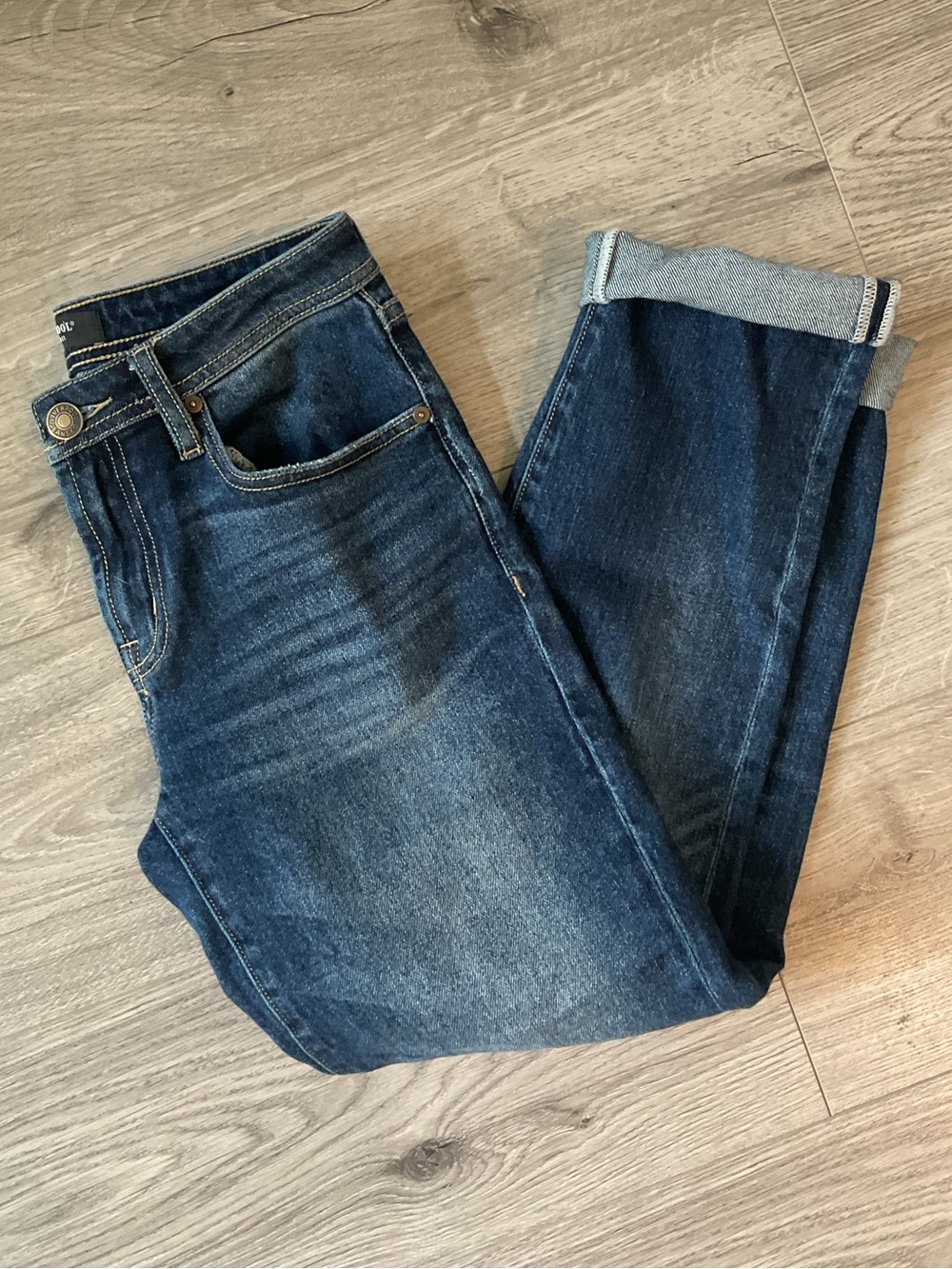 ***Liverpool*** The Keeper Boyfriend Roll cuff Jean- Classic Straight Fit